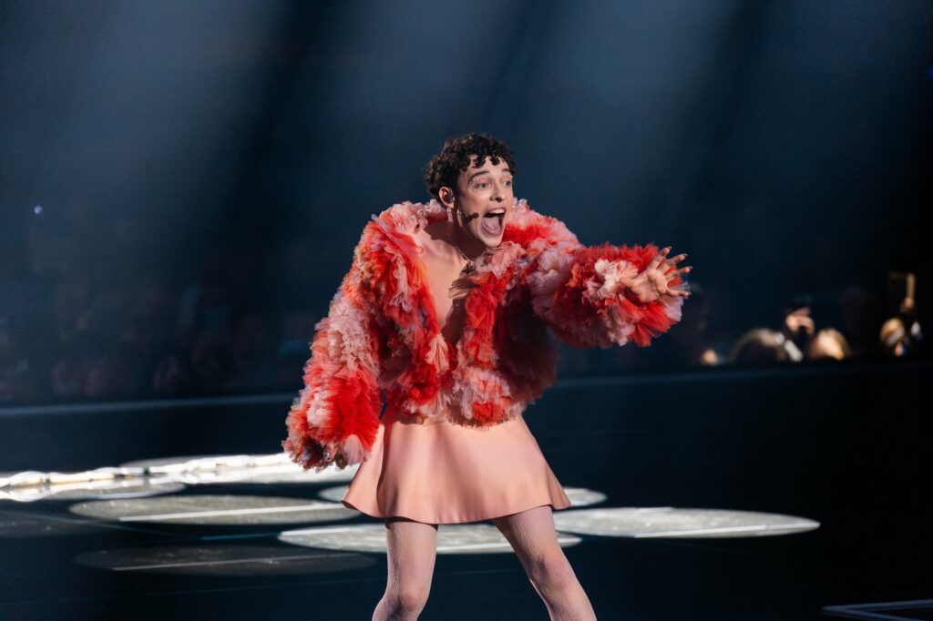 Die Schweiz gewinnt den 68. Eurovision Song Contest – Nemo im Portrait