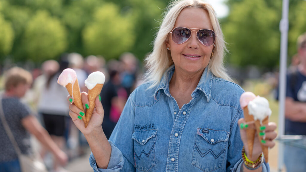 Natascha Ochsenknecht lässt es knacken