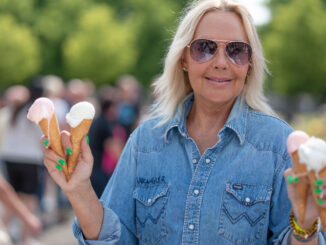 Natascha Ochsenknecht lässt es knacken