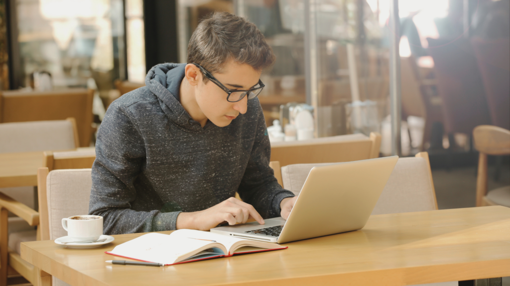 Must-Have-Versicherungen für Studierende: Was ist wirklich wichtig? 