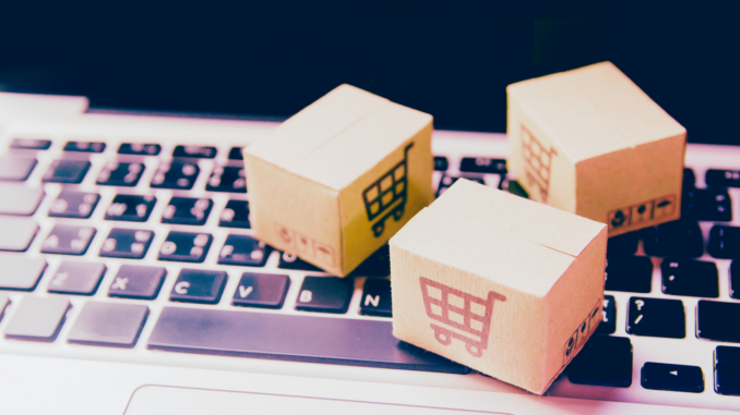 Online-Shopping (über Tevarak Phanduang)