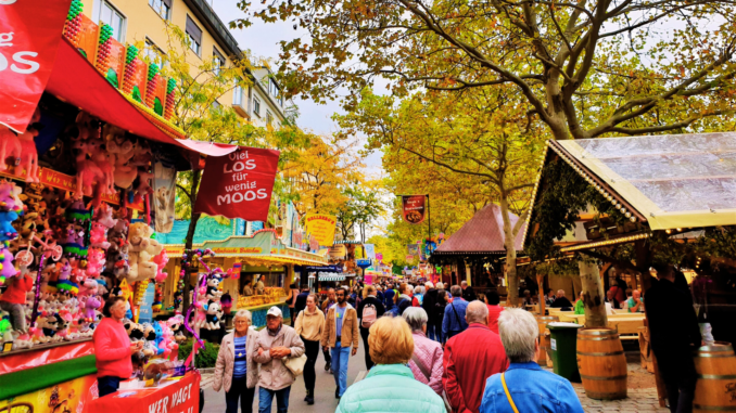 Fürther Michaeliskirchweih (über Can Akgök/cozmo news)