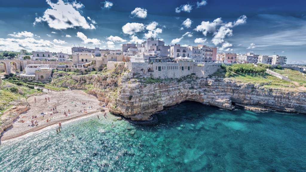 Du planst deinen Urlaub? Diese Reiseziele sind weniger überlaufen und nicht so teuer