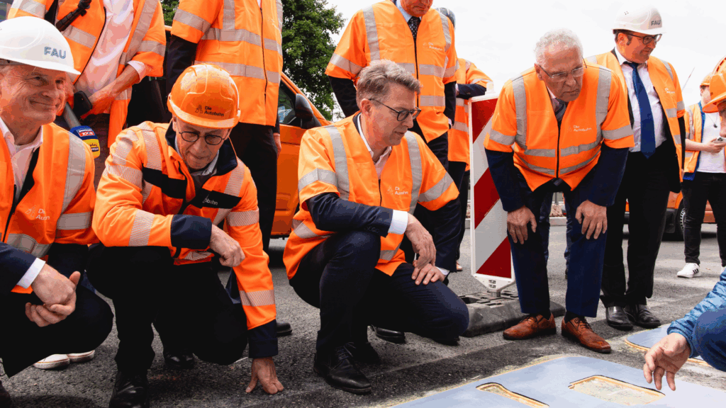 Autobahn A6 wird zur Ladezone: Bayern testet induktives E-Tanken während der Fahrt