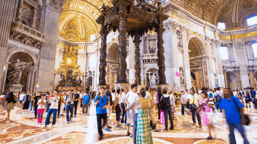 Reiseziel oder Menschenmeer? So navigierst du gekonnt durch das Overtourism-Dilemma