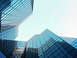 Temperatur-Alarm im Büro: Was ab 30 °C gesetzlich gilt