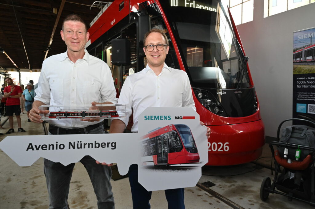 Nürnberg rüstet auf: 26 neue Avenio-Straßenbahnen ab 7. Juli im Einsatz Nürnberg rüstet auf: 26 neue Avenio-Straßenbahnen ab 7. Juli im Einsatz