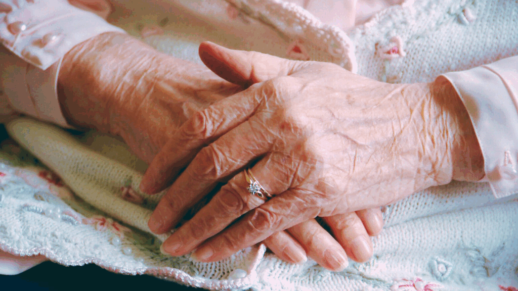 „Ein leerer Teller ist oft ein stiller Hilferuf“ – Warum Mangelernährung im Alter so gefährlich ist „Ein leerer Teller ist oft ein stiller Hilferuf“ – Warum Mangelernährung im Alter so gefährlich ist