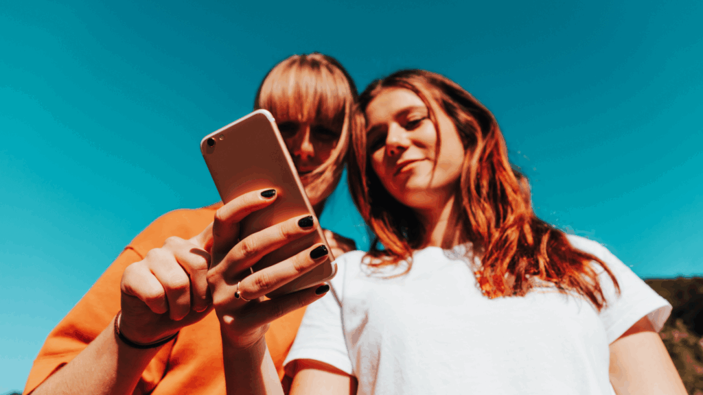 Social-Media-Verbot für Jugendliche? Warum ein radikaler Bann der falsche Weg ist Social-Media-Verbot für Jugendliche? Warum ein radikaler Bann der falsche Weg ist