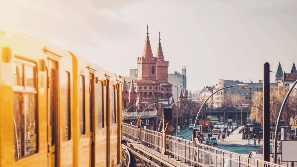 Fachkräfte erwünscht, Sichtbarkeit unerwünscht – die gefährliche Doppelmoral in der Migrationsdebatte Fachkräfte erwünscht, Sichtbarkeit unerwünscht – die gefährliche Doppelmoral in der Migrationsdebatte