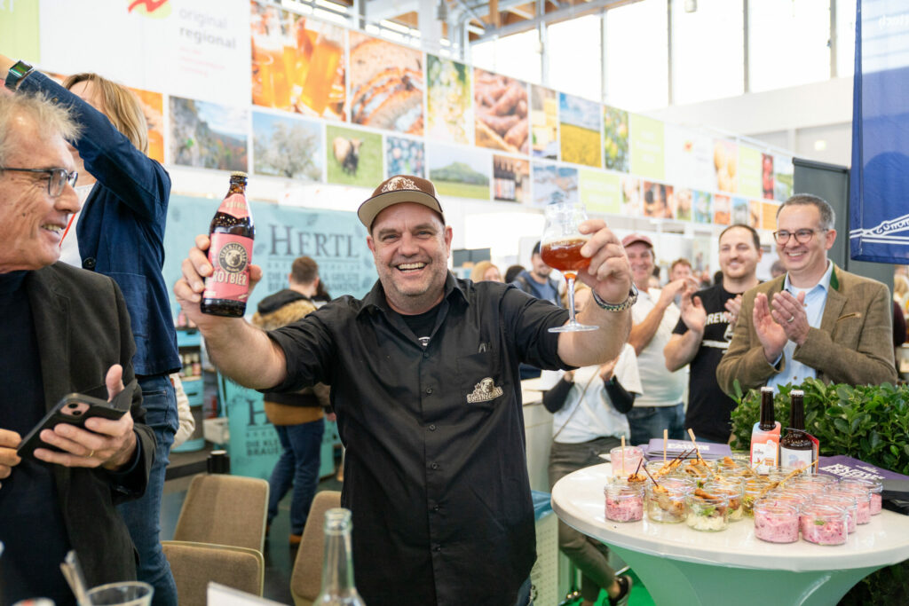 Nürnberger Rotbier gewinnt: Schanzenbräu holt Sieg beim großen Brauereien-Gipfel