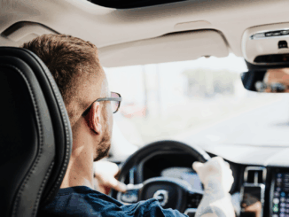 „Günstiger Führerschein“ verfehlt Wirkung: Fahrschulen melden massive Einbrüche