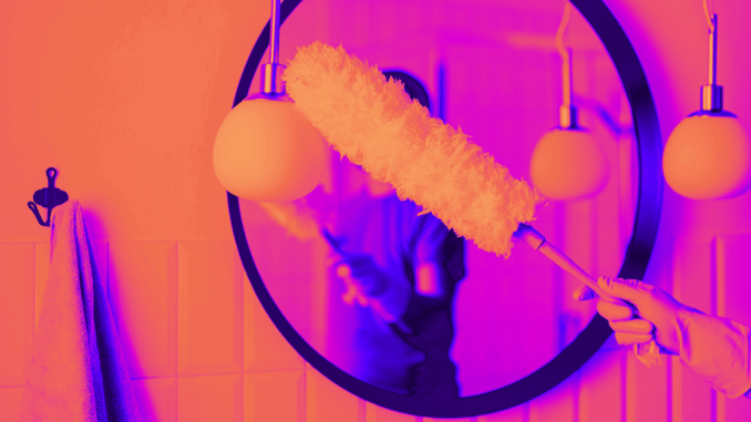 Gemeinsamer Haushalt als Dauerstreit: Warum Putzen Beziehungen belastet