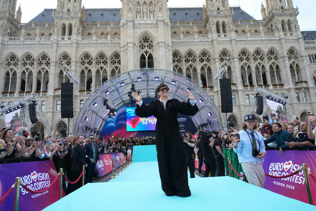 ESC-Woche beginnt: 35 Delegationen auf dem Turquoise Carpet in Wien – JJ beschließt den Abend