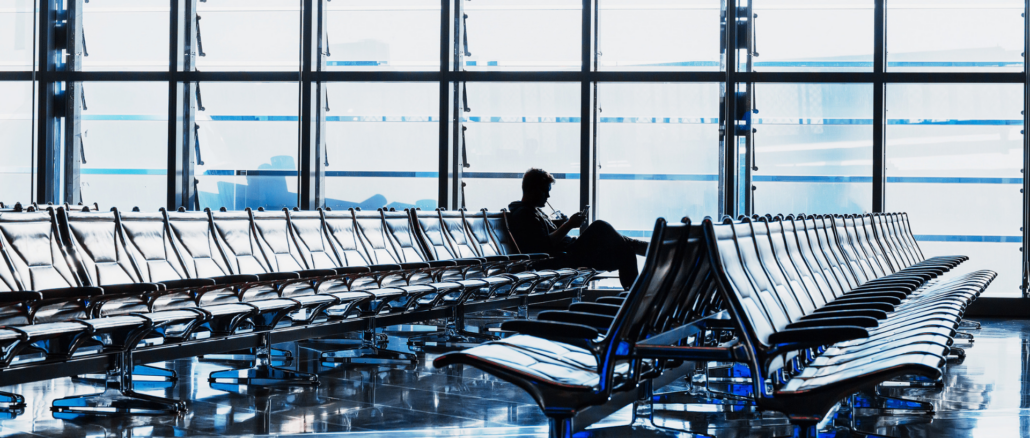 Flug gestrichen, Geld zurück? ZEV mahnt Ryanair, TAP und Wizz Air ab