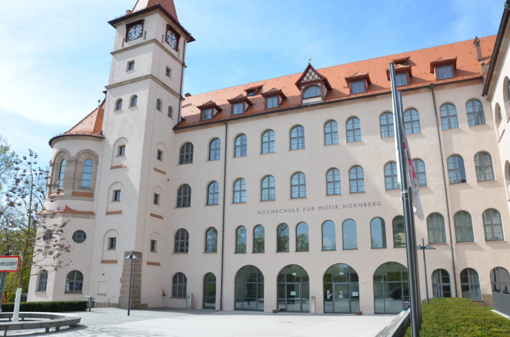 Hochschule für Musik Nürnberg: Präsident Kotzian tritt zurück, externe Stelle soll aufarbeiten Hochschule für Musik Nürnberg: Präsident Kotzian tritt zurück, externe Stelle soll aufarbeiten