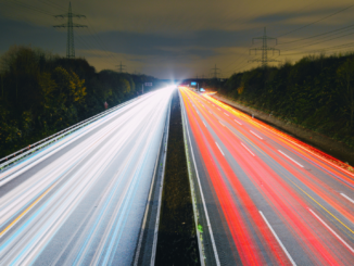 Stau auf der Autobahn: Diese Regeln sollten Autofahrer unbedingt kennen