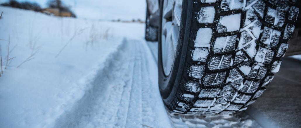 Winterreifen aus dem Netz: Wann der Widerruf gilt und wann Wertersatz droht